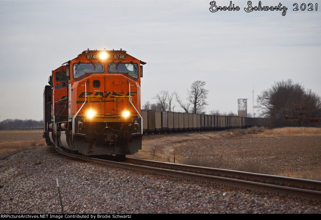 BNSF 9748